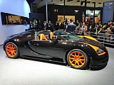 �������� BUGATTI ������ ���� ����� ����������� � ����, ������������ �� 408 ��/�